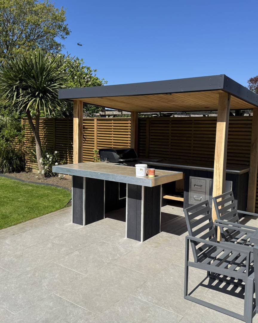 Outdoor Entertainment Garden 1